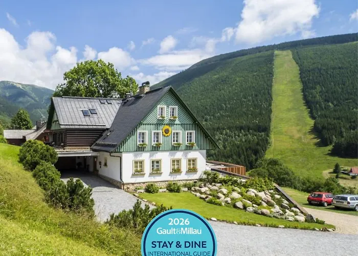 Pension Slunecnice & Panorama Restaurant FarmaPenzion